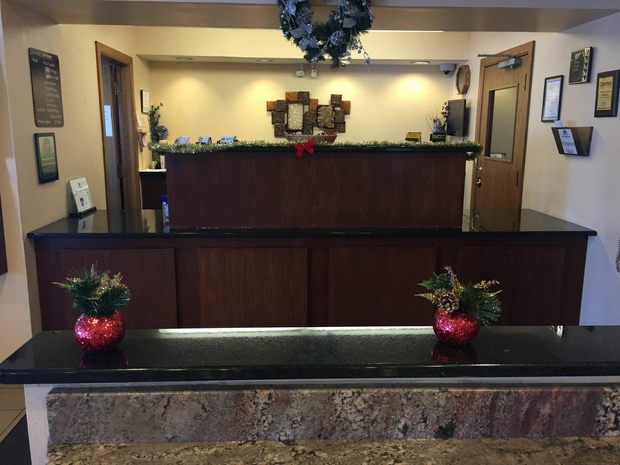 Americas Best Value Inn Grand Forks Esterno foto